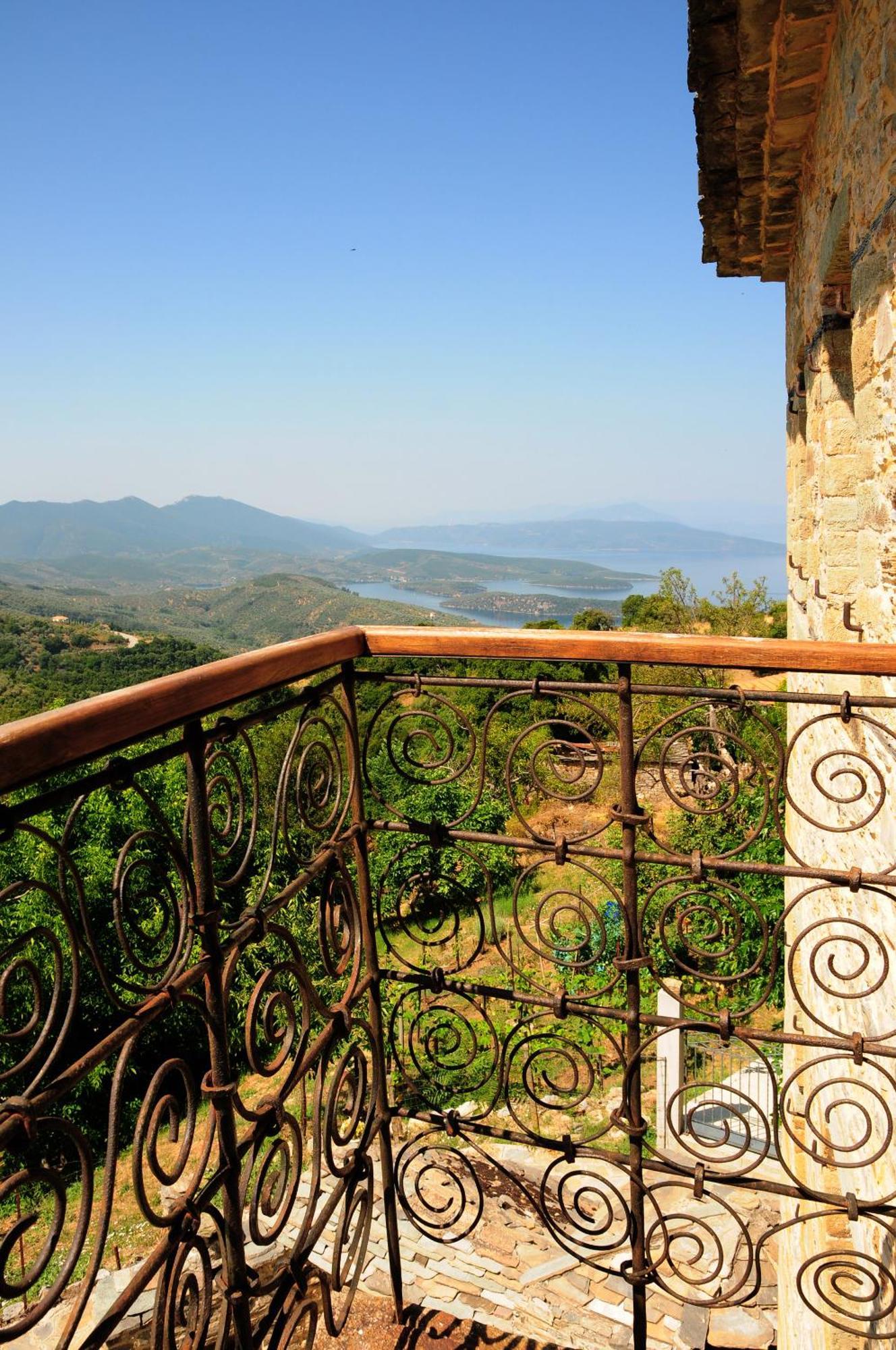 Hotel Archontiko Parisis à Lafkos Extérieur photo