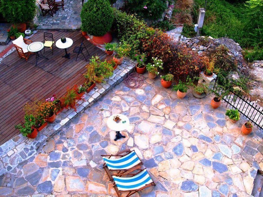 Hotel Archontiko Parisis à Lafkos Extérieur photo