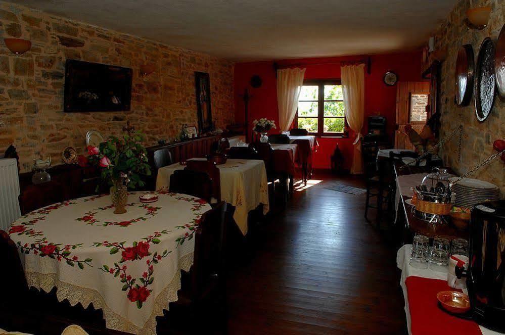 Hotel Archontiko Parisis à Lafkos Extérieur photo