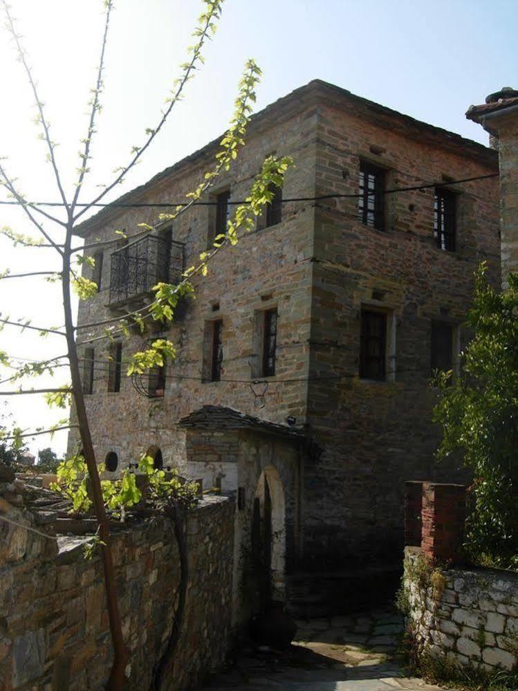 Hotel Archontiko Parisis à Lafkos Extérieur photo